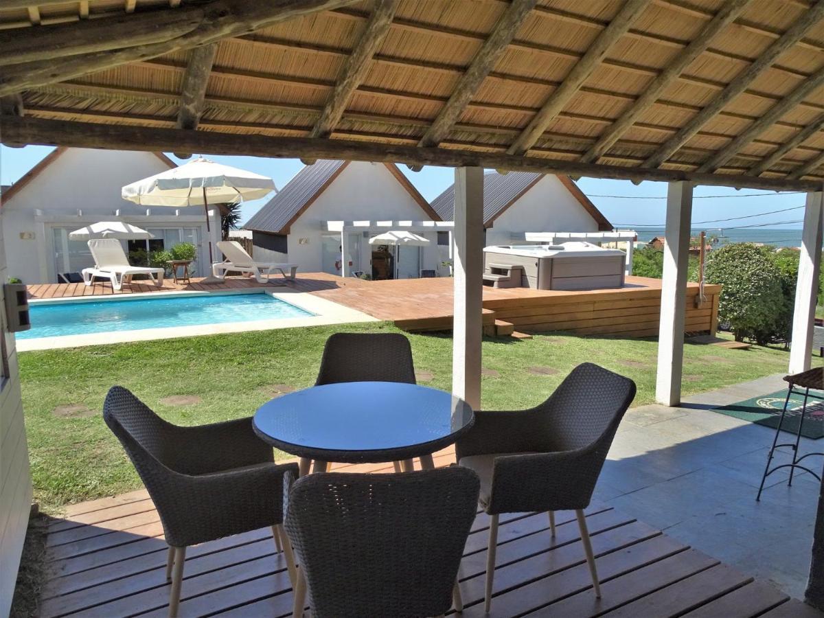 Kanaloah Lodge & Cabins Punta del Diablo Exterior foto