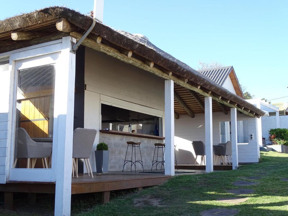 Kanaloah Lodge & Cabins Punta del Diablo Exterior foto