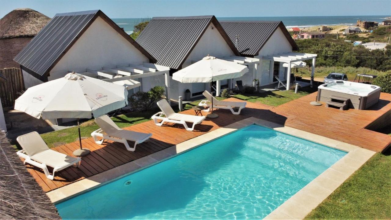 Kanaloah Lodge & Cabins Punta del Diablo Exterior foto